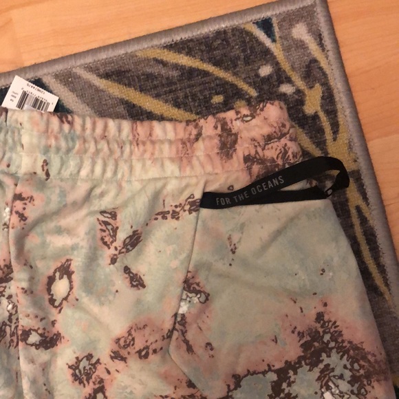 Adidas Parley sweat pants s different kind of pant - Picture 7 of 11